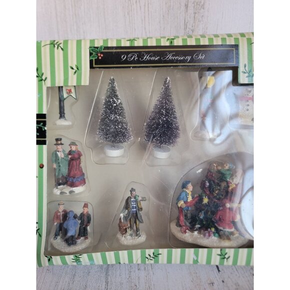Vintage Town decorating Xmas tree village set kids home decor - Picture 3 of 12
